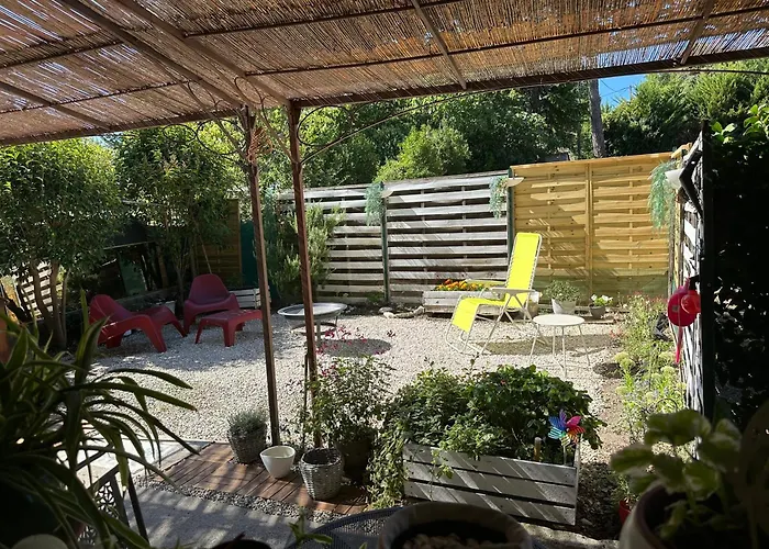 Villa Theolina Maisonnette Lumineuse Avec Jardin, Parking Prive Au Calme A Aix